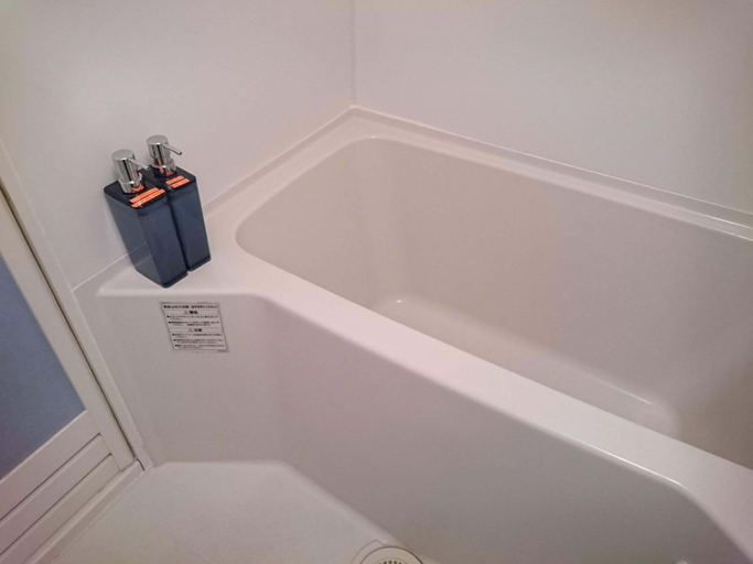 Bathroom 4, Maribu Beach House, Onna