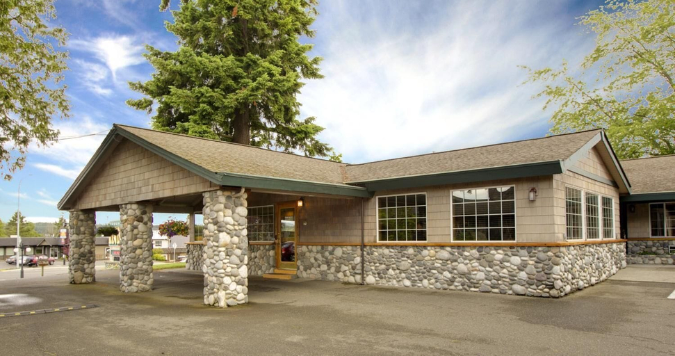 Exterior & Views 3, Poulsbo Inn & Suites, Kitsap