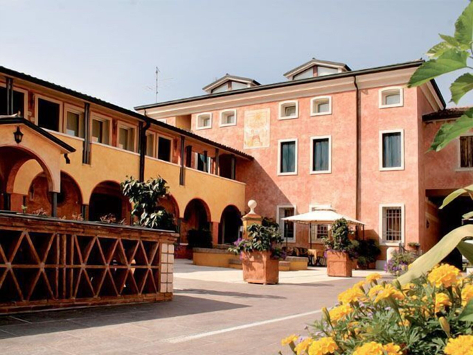 Exterior & Views 2, Hotel Residence Il Chiostro, Verona