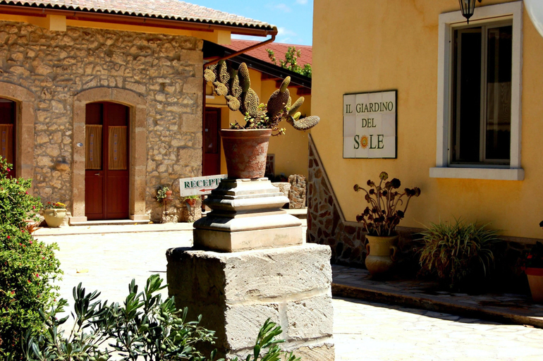 Exterior & Views 2, Il Giardino del sole, Syracuse