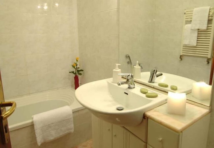 Bathroom 3, Hotel Canal, Venezia