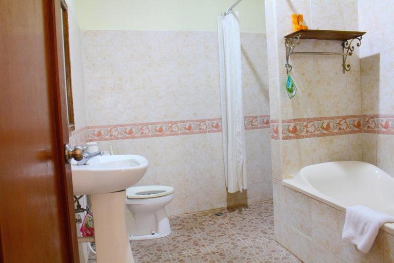 Bathroom 5, The Beach Candidasa, Karangasem