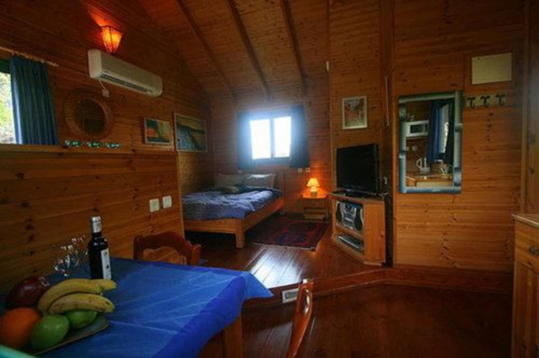 Bedroom 2, Amirim Atmosphere