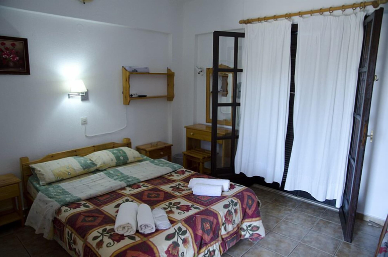Bedroom 2, Oasis, Thessaly