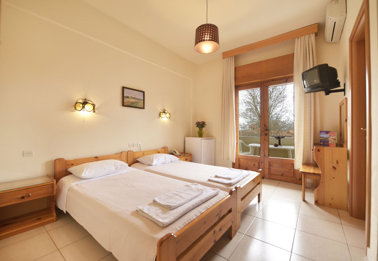 Bedroom 3, Yannis Hotel, East Macedonia and Thrace