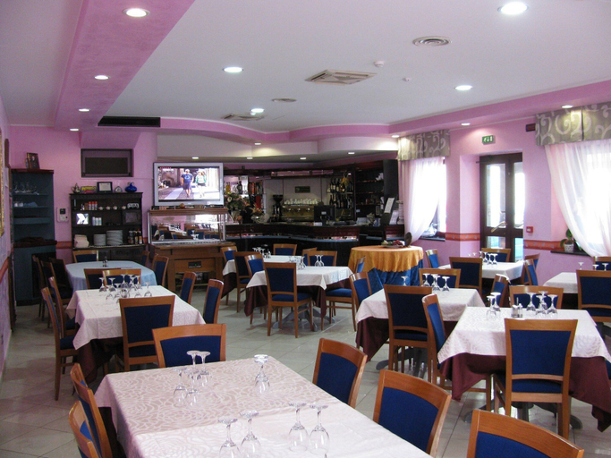 Food & Drinks 5, Ristorante Albergo Roma, Barletta-Andria-Trani