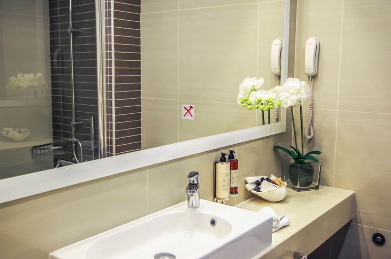 Bathroom 5, Art Hotel Debono, Ionian Islands