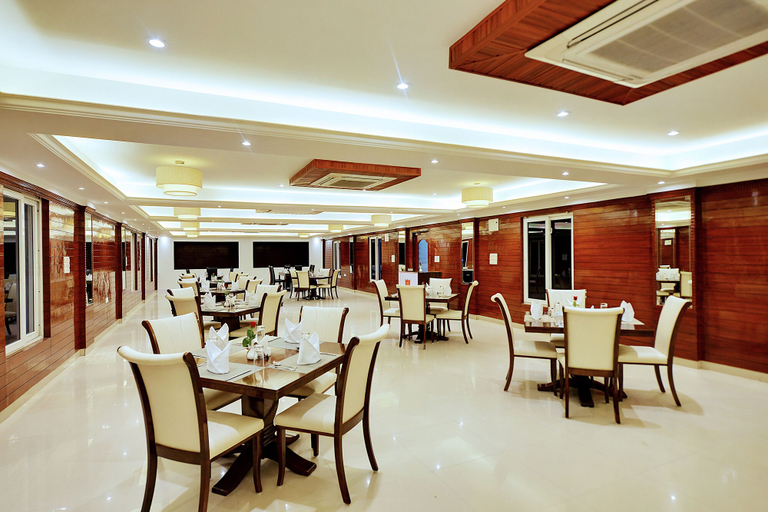 Food & Drinks 5, The Liverpool Blue Hotel, Bangalore