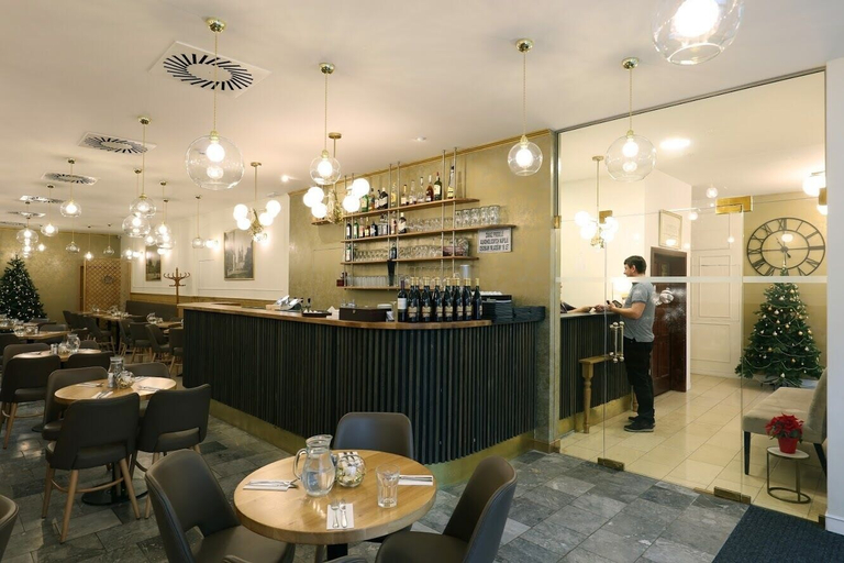Food & Drinks 5, At The Old Lady, Praha 1