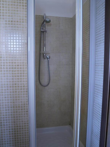 Bathroom 4, Arco Michele, Bari