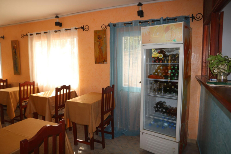 Food & Drinks 5, Hotel Hacienda, Mbour