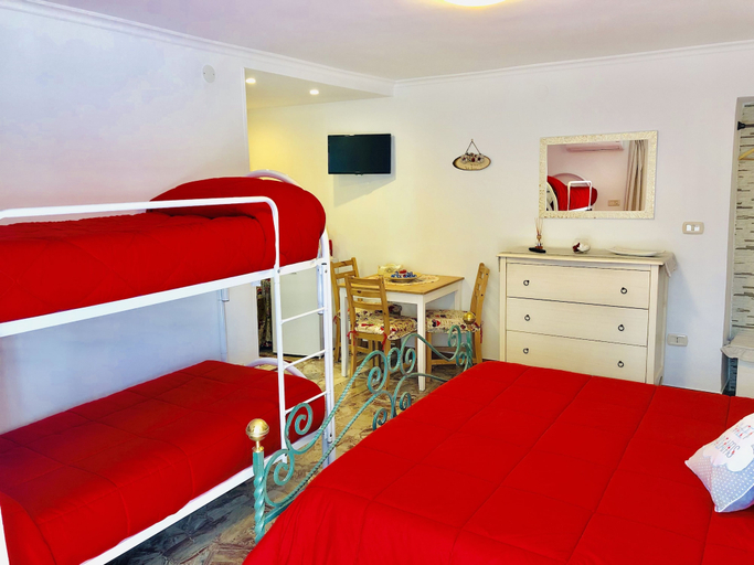 Bedroom 5, Trulli Fenice, Taranto