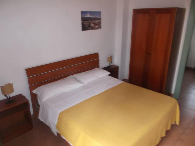 Bedroom 4, B&B Casa Etna, Catania