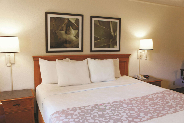 Bedroom 3, Baymont by Wyndham Houston La Porte, Houston