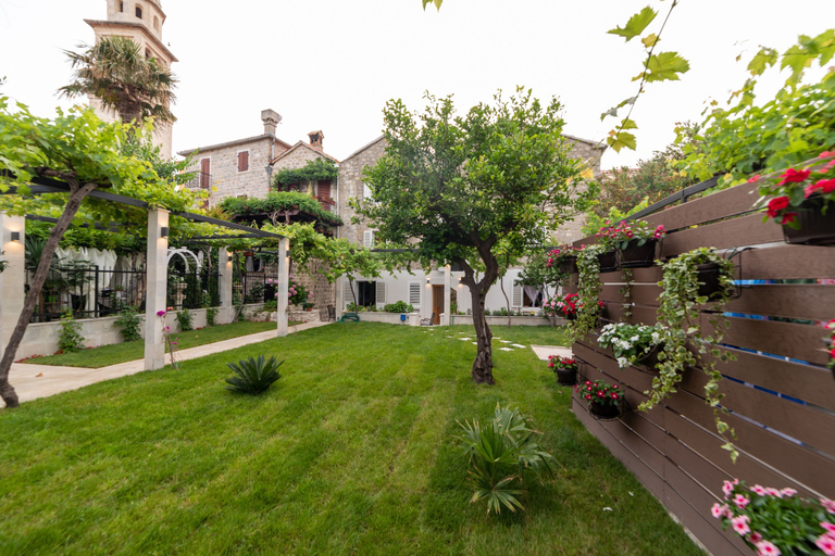 Exterior & Views 2, Apartments Trifunovic Old Town