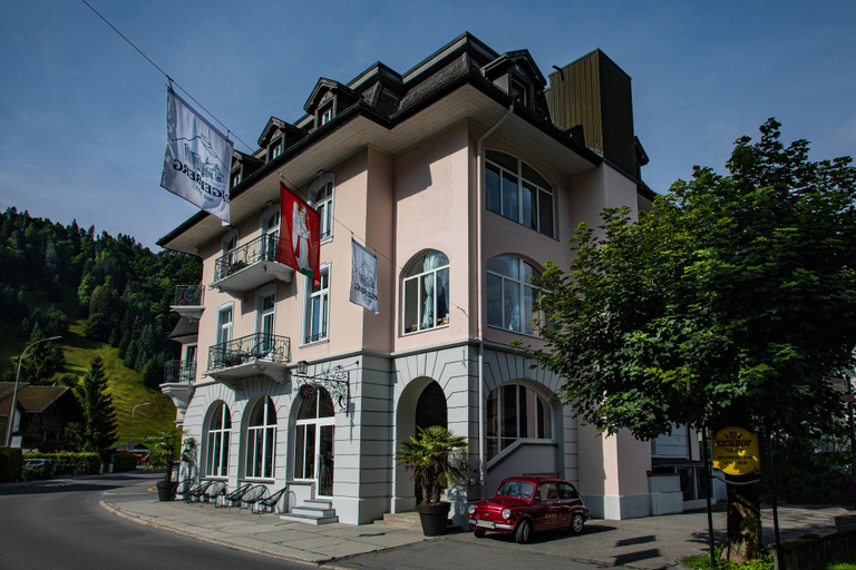 Exterior & Views 2, GRAND your home with common kitchens with self check-in, Obwalden
