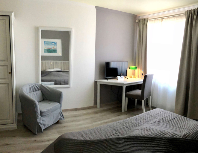 Bedroom 3, Hotel Toskana, Wiesbaden