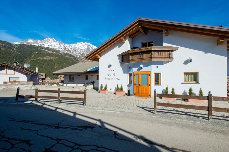 Exterior & Views 2, Hotel San Carlo, Sondrio
