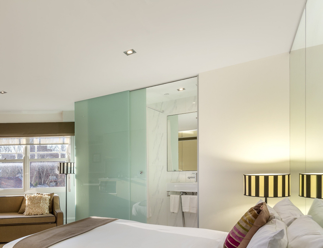 Bedroom 24
