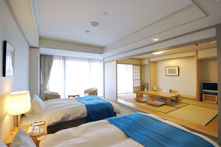 Bedroom 3, Hotel Alegria Gardens Amakusa, Amakusa