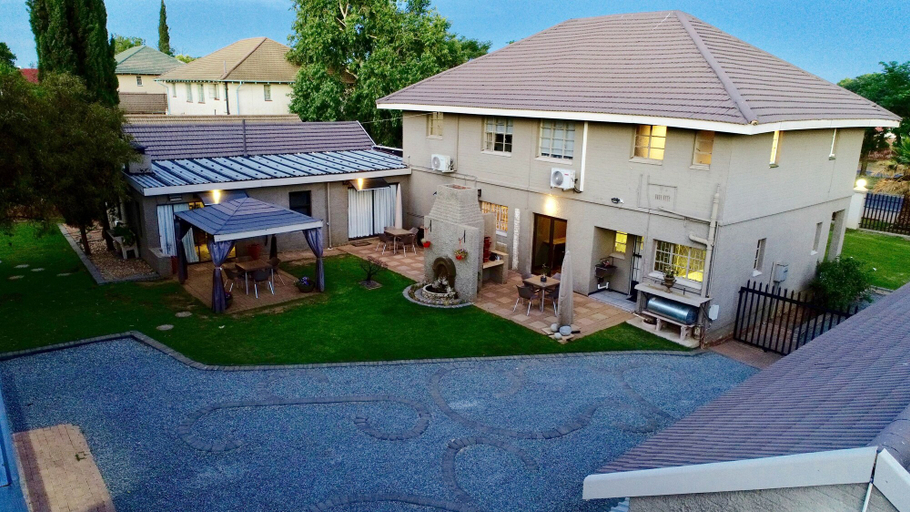 Exterior & Views 2, Modern Goldfields Apartments, Lejweleputswa