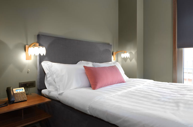 Bedroom 3, Lake Spirit Hotel, Epirus