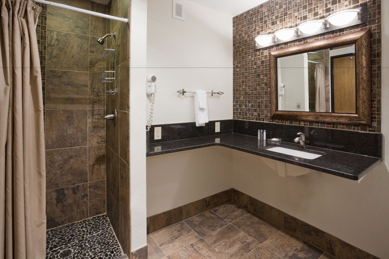 Bathroom 4, Carrollton Inn, Carroll