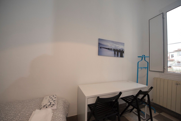Room 2, Guelfa Apartment, Florence