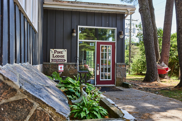 Exterior & Views 2, 3 Pines Lodge Muskoka, Muskoka
