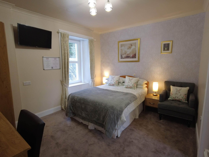 Bedroom 2, Inverardran House, Stirling