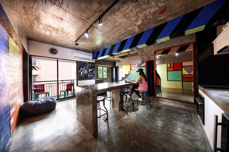 D522 Hostel at Kiener Hills - Near Cebu Airport, Lapu-Lapu City