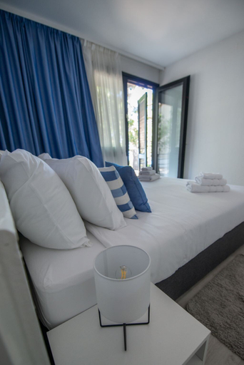 Bedroom 2, Family Resort Urania, Baška Voda