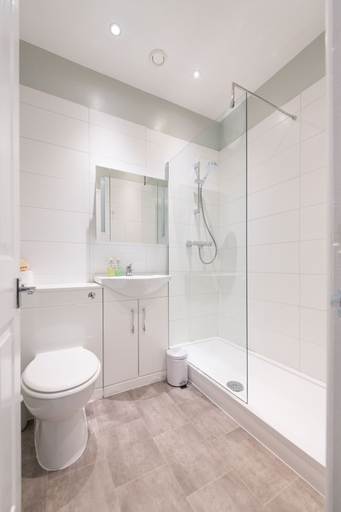 Bathroom 3, Tyn-y-Coed Hotel, Conwy