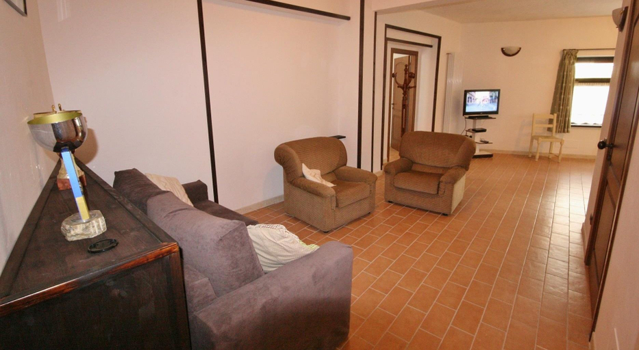 Others 5, Villa Roberto, Belluno