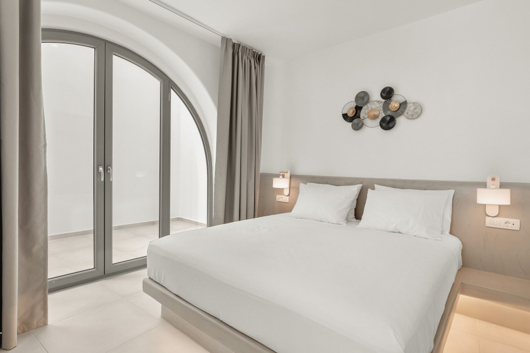 Bedroom 4, Oyster Luxury Suites, South Aegean