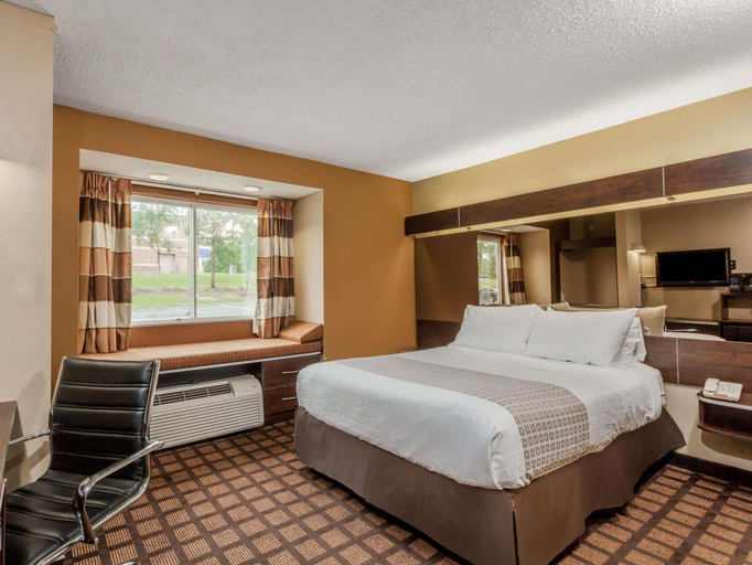 Bedroom, Microtel Inn & Suites by Wyndham Lexington, Fayette