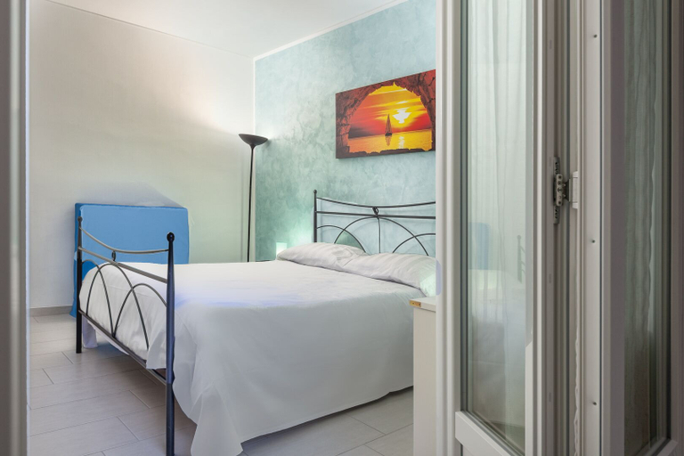 Room 4, Casaviva - Val Del Ponte 5 Sanremo, Imperia