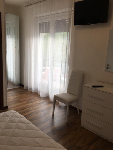 Bedroom 3, Hotel al Lago, Brescia