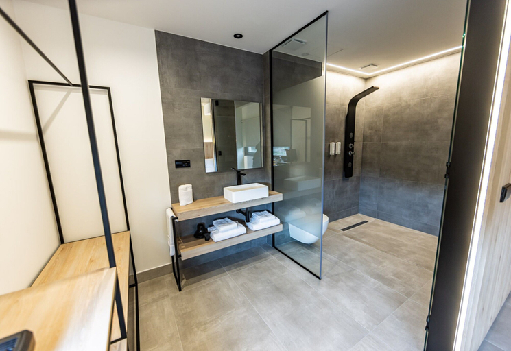 Bathroom 3, Hospedium Hotel Devalar Do Mar, A Coruña