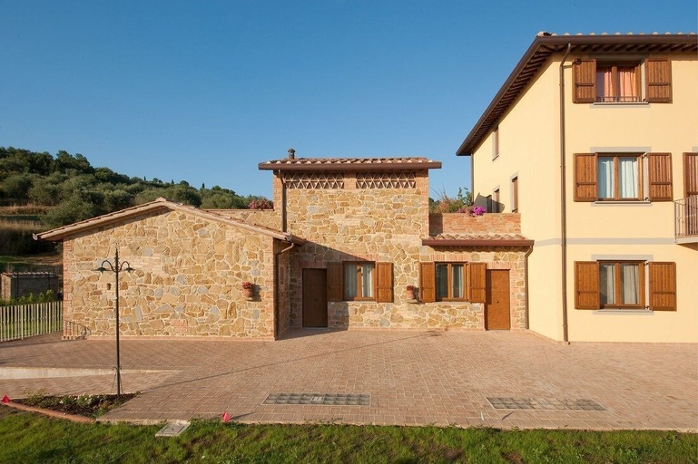 Exterior & Views 2, Il Borgo sul Lago, Perugia