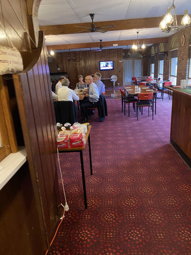 Food & Drinks 4, Wedderburn Goldseeker Motel, Loddon - South