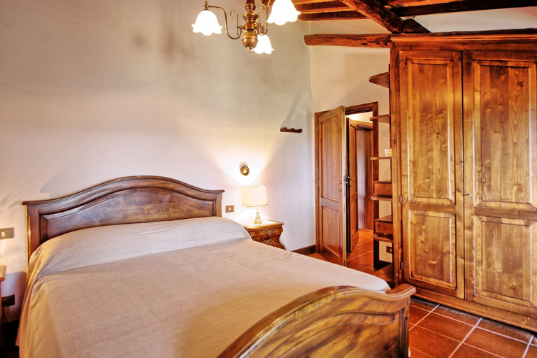 Bedroom 4, Casale Giulio, Siena