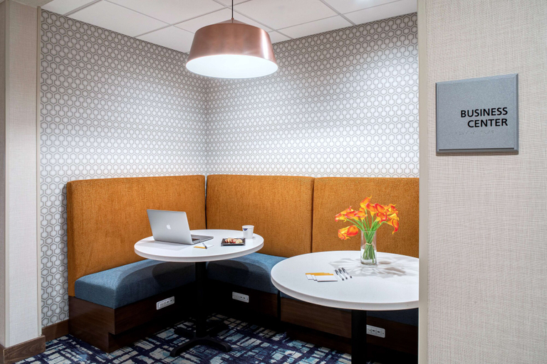 Bathroom 4, Hampton Inn & Suites Indio, Riverside