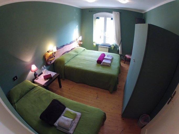 Bedroom 4, B&B Il Cedro, Genova
