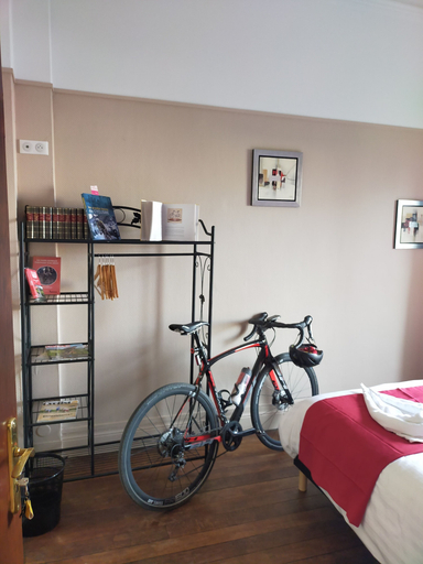 Bedroom 5, La Maison Bleue, Nord