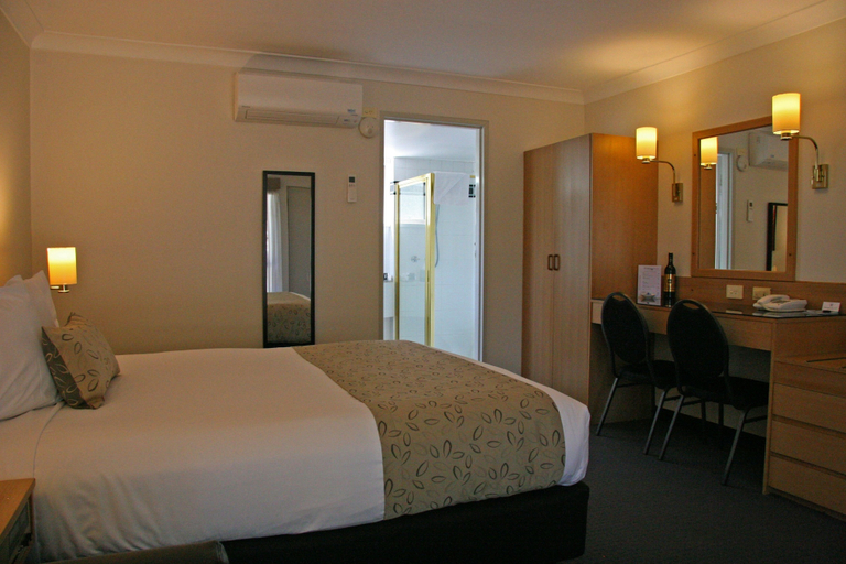 Bedroom 2, Hermitage Motor Inn, Wangaratta - Central