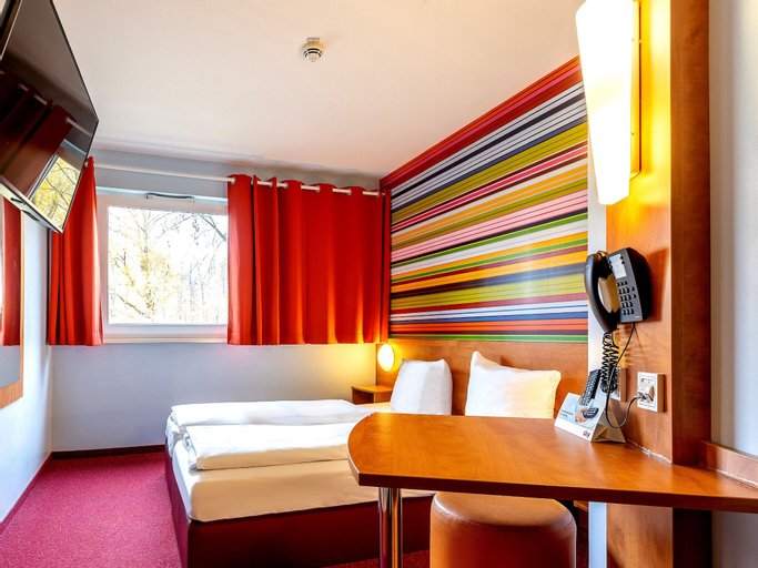 Bedroom 3, Hotel Rhynern Nord, Hamm