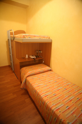 Bedroom 4, Hotel Victoria, Fermo
