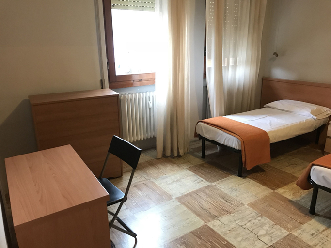 Bedroom 2, Appartamento Dergano - Hostel, Milano