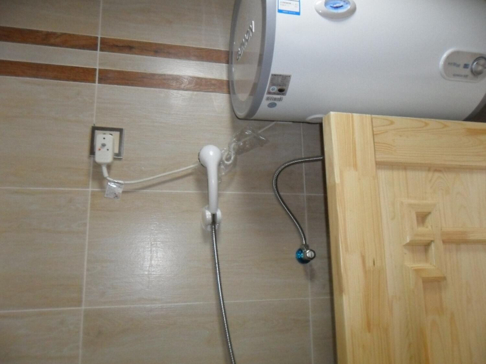 Bathroom 3, Yabuli Courtyard, Harbin